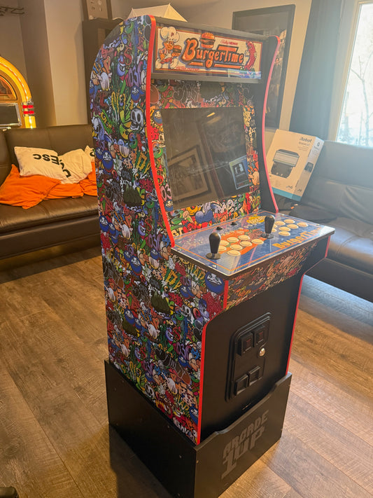 80'S ARCADE MEETS MODERN GAMING!